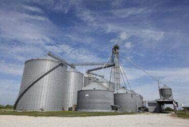 Agroindustria alca Mato Grosso ao topo do crescimento industrial em 2025