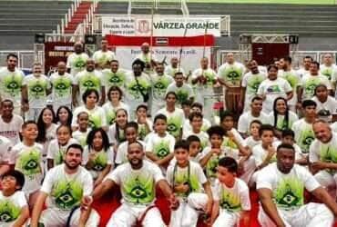 Capoeira gradua alunos da rede municipal de Varzea Grande em parceria com o Instituto Semente Brasil
