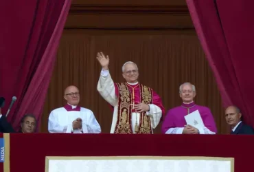 Cardeal americano Robert Francis Prevost e o novo Papa Leao XIV