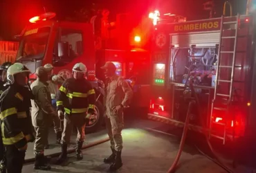 Incêndio em residência é controlado por bombeiros em Sinop
