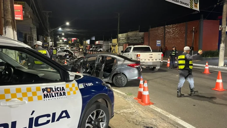 Operação em Várzea Grande resulta em prisões e dezenas de veículos removidos