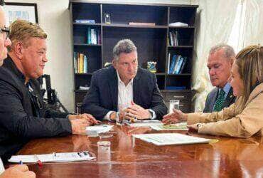 Prefeita de Varzea Grande busca destravar recursos para saneamento em Brasilia