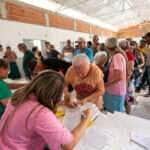 Prefeitura de Cuiaba cadastra moradores do Altos da Gloria para titulos definitivos