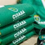 Prefeitura de Cuiaba realiza entrega de uniformes aos estudantes