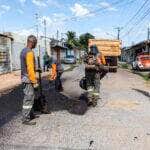 Ruas do Pascoal Ramos em Cuiaba sao revitalizadas com operacao tapa buraco