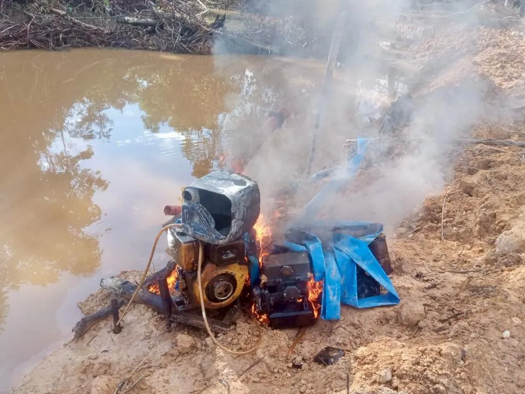 Sema e PM de Mato Grosso combate mineração ilegal em operação no Parque do Juruena