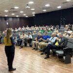 Vice prefeita de Cuiaba leva conscientizacao do Maio Amarelo a Pocone