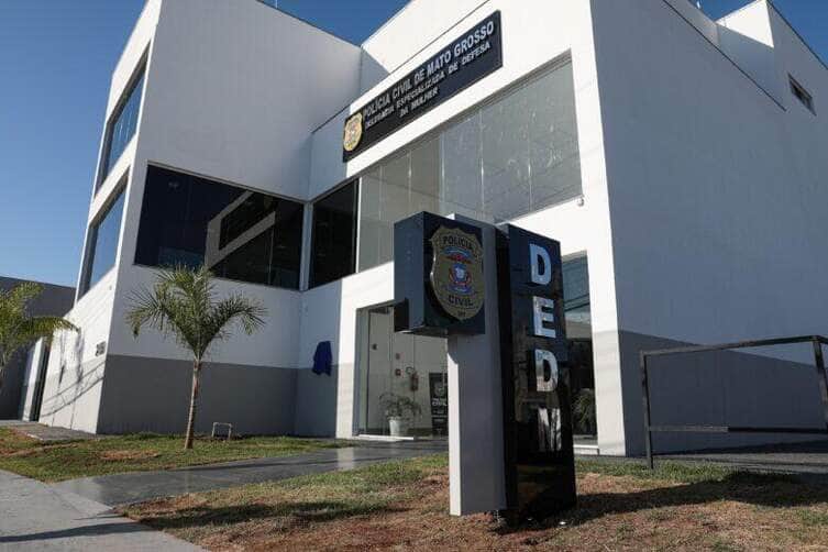 Assessores de vereadora são ameaçados durante fiscalização em bairro de Cuiabá