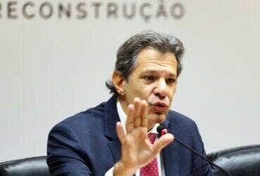 Brasília (DF), 22/05/2025 - O ministro da Fazenda, Fernando Haddad, durante divulgação dos dados do Relatório de Avaliação de Receitas e Despesas Primárias do 2º bimestre de 2025. Foto: Valter Campanato/Agência Brasil