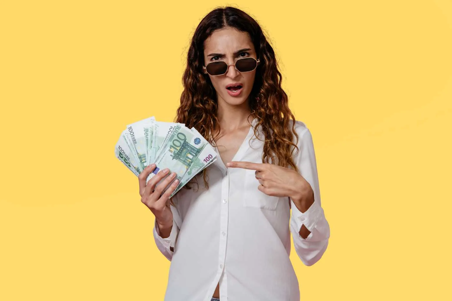 Signos com up financeiro hoje - Canva