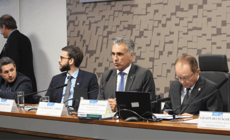 Plano Safra 2025/26 é debatido na CRA