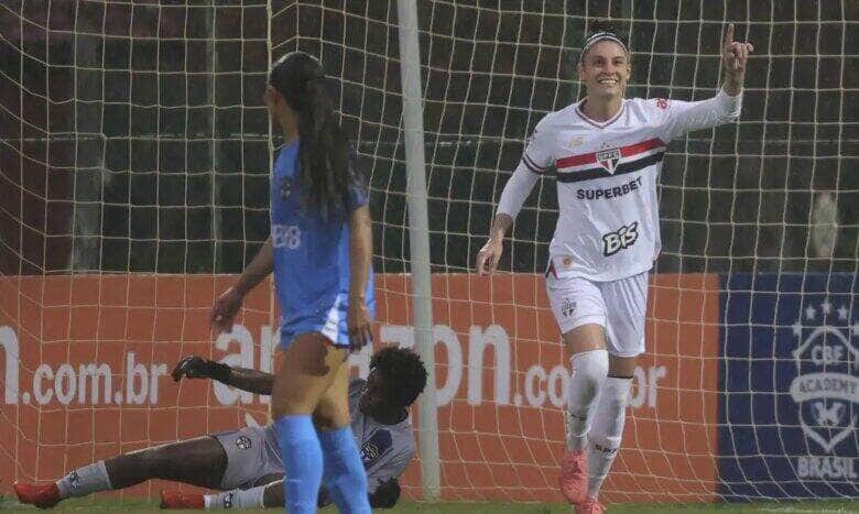 São Paulo, REAL BRASILIA, brasileiro feminino