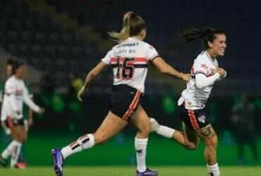 São Paulo (SP), 03/05/2025 - A 9ª rodada do Campeonato Brasileiro Feminino A1 começou em grande estilo. No único jogo da noite de sábado (3), o São Paulo derrotou o Palmeiras por 2 a 1 na Arena Barueri. Foto: Fernando Roberto/Saopaulofc.net