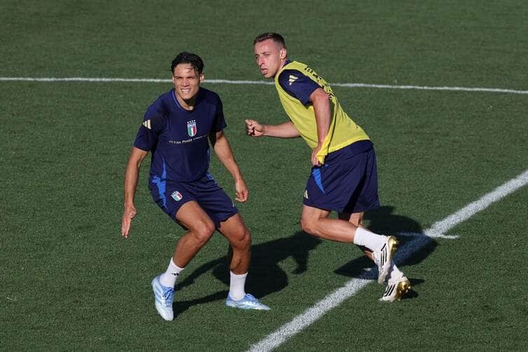 Noruega x Itália: onde assistir, escalações e tudo sobre o duelo das Eliminatórias da Copa do Mundo. Imagem: Divulgação Itália Noruega x Itália: onde assistir, escalações e tudo sobre o duelo das Eliminatórias da Copa do Mundo. Imagem: Divulgação Itália