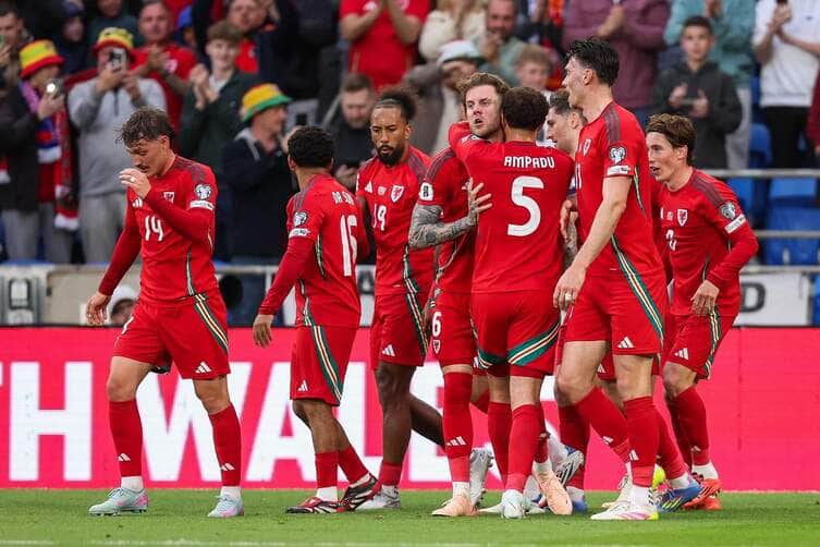 Bélgica x País de Gales: onde assistir ao vivo, prováveis escalações e análise do duelo das Eliminatórias. Imagem: FA Wales Divulgação Bélgica x País de Gales: onde assistir ao vivo, prováveis escalações e análise do duelo das Eliminatórias. Imagem: FA Wales Divulgação