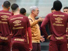 Athletico-PR x Remo: Onde assistir, escalações e tudo sobre o duelo decisivo na Série B. Imagem: José Tramontim/Athleticoi