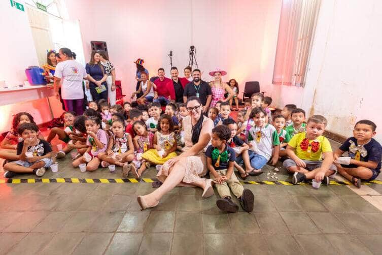 Alunos da rede de Cuiaba se divertem com espetaculo gratuito no Museu do Rio