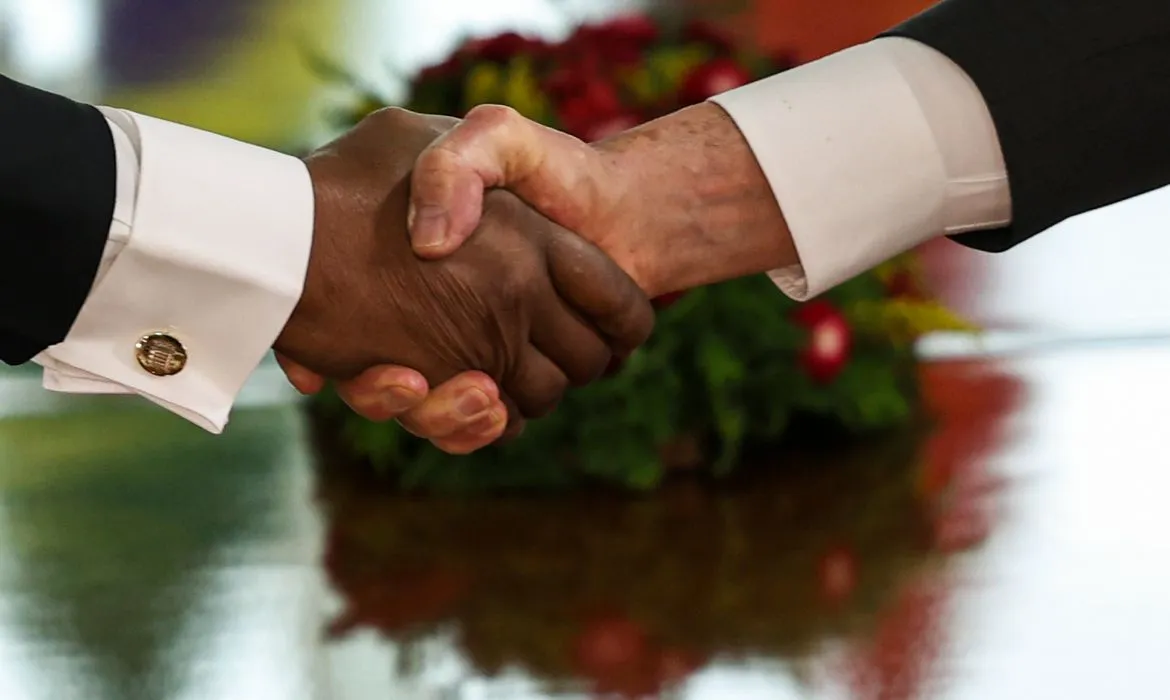 Brasil e Angola ampliam comércio com foco além do petróleo e agro