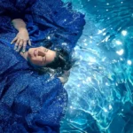 Cantora celebra álbum com show gratuito em Cuiabá