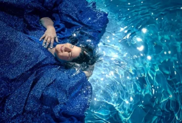 Cantora celebra álbum com show gratuito em Cuiabá