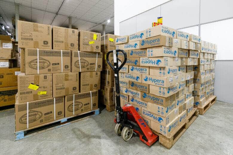 Chegada de nova carga de medicamentos reforca abastecimento em Cuiaba