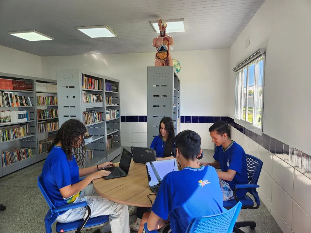 Consultas públicas definirão modelo cívico-militar em 15 escolas estaduais