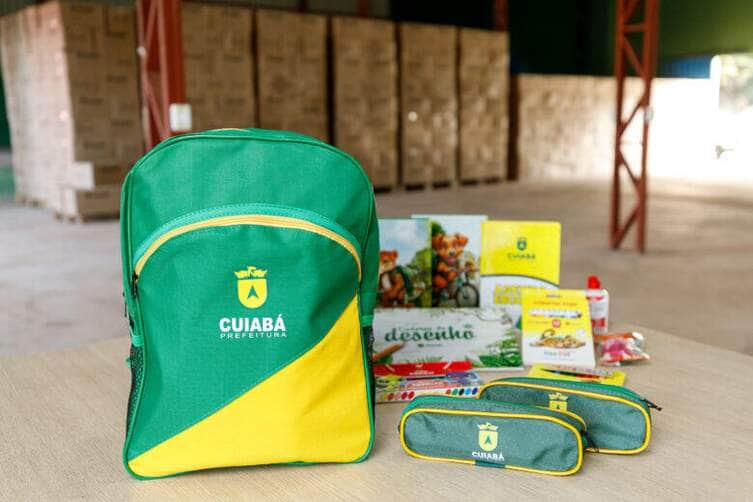 Cuiaba conclui recebimento de kits escolares e uniformes