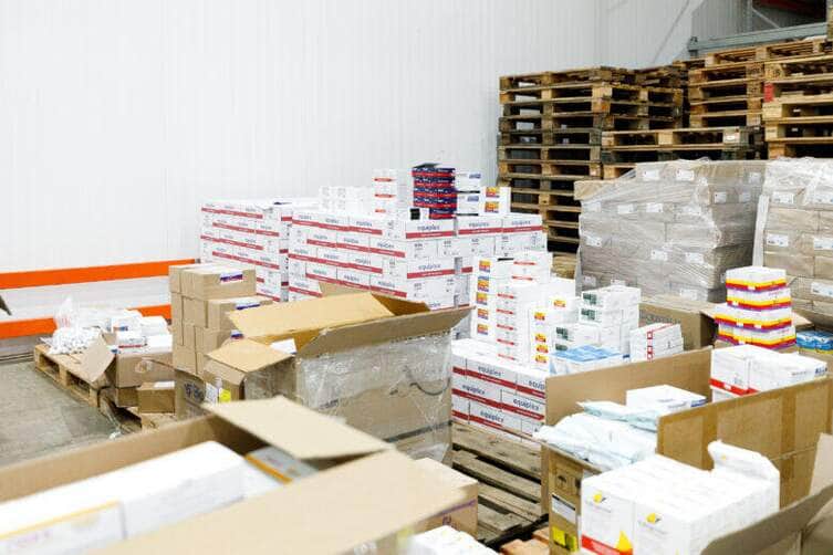 Cuiaba inicia recebimento de medicamentos para reabastecer unidades de saude