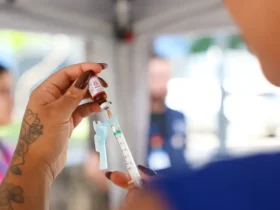 Dose de reforço da vacina contra meningite oferece proteção ampliada para bebês