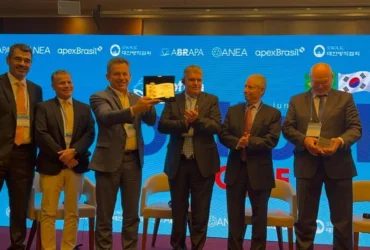 Governador recebe homenagem na Coreia por expansão do algodão de Mato Grosso