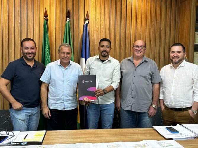 Empresarios de Sorriso apresentam projeto de conjunto habitacional com mais de 12 mil apartamentos financiaveis