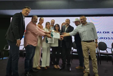 Feaftur destaca sustentabilidade e entrega de selos na agricultura familiar