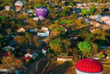 Festival de balonismo de Chapada dos Guimaraes e cancelado apos acidente em SC