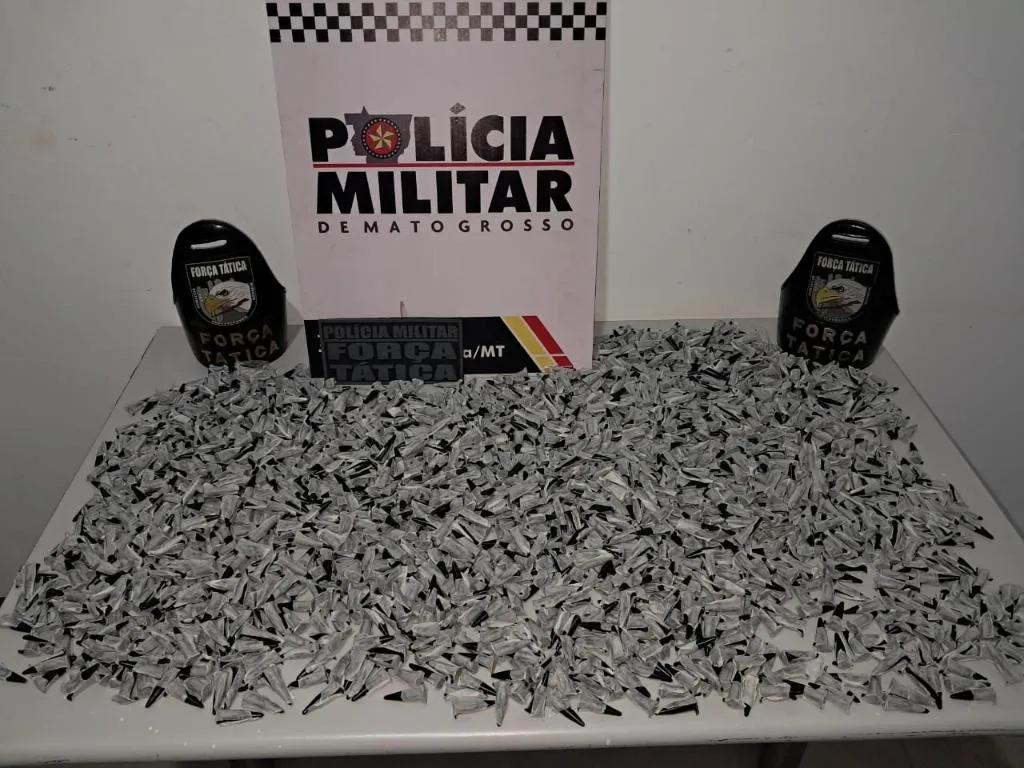 Adolescente é flagrada com mais de 1,5 mil porções de cocaína em rodoviária