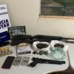 Força Tática prende dupla com armas e drogas após denúncia em Brasnorte