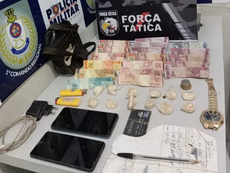 Força Tática prende homem com 12 porções de pasta base em Cuiabá