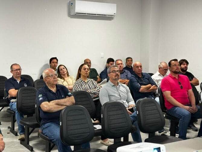 Gestores e edis dialogam sobre o planejamento de Sorriso