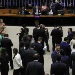 Governo avalia recorrer ao STF após queda de decreto do IOF