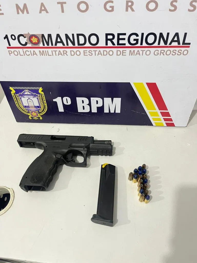 Homem é preso com pistola e munições após denúncia em Cuiabá