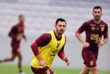 Athletico x Atlético-GO: onde assistir, escalações e detalhes do duelo da 11ª rodada da Série B. Imagem: José Tramontin athletico.com.br