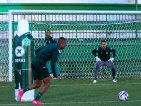 Chapecoense x Ferroviária pela Série B: onde assistir, escalações e análise. Imagem: Luiz Ferrazzo ACF