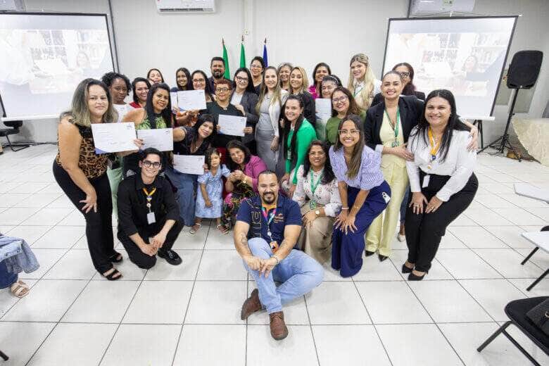 Mais de 100 certificados sao entregues pela Secretaria da Mulher de Cuiaba