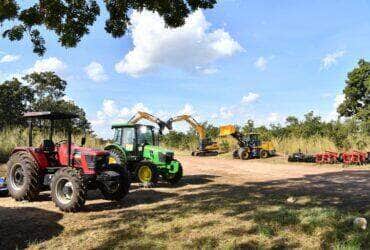 Mato Grosso recebe novas maquinas e equipamentos para fortalecer a agricultura e infraestrutura