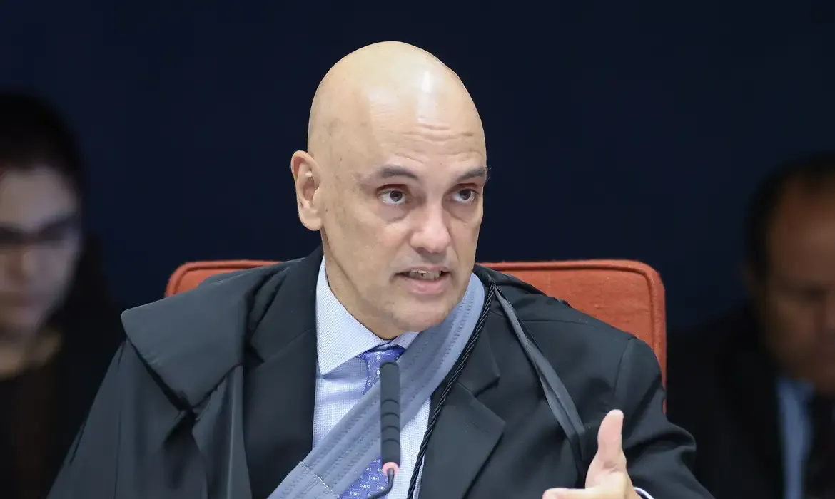 Moraes define prazo para alegações finais em ação sobre trama golpista