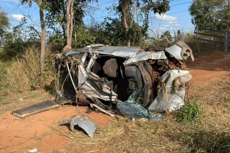 Motorista tenta ultrapassagem em rodovia de Mato Grosso provoca acidente deixa homem ferido e foge