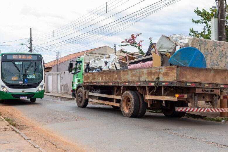Operacao cata treco de Cuiaba inicia nova fase para descarte correto em 14 bairros