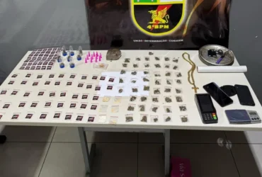 Facção é desarticulada com apreensão de drogas em operação da PM