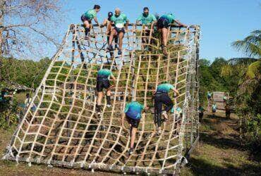 Policia Militar reune mais de 14 mil competidores para corrida de obstaculos em Varzea Grande