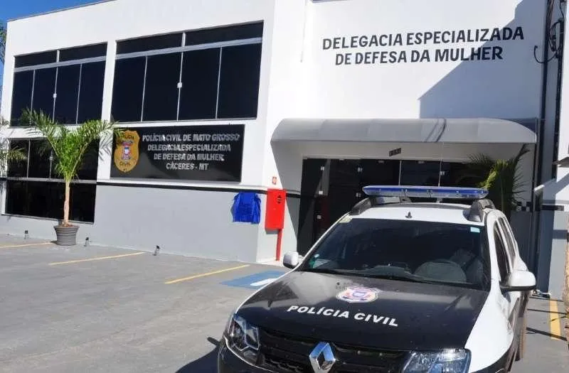 Polícia Civil prende jovem por descumprir medida protetiva em Cáceres