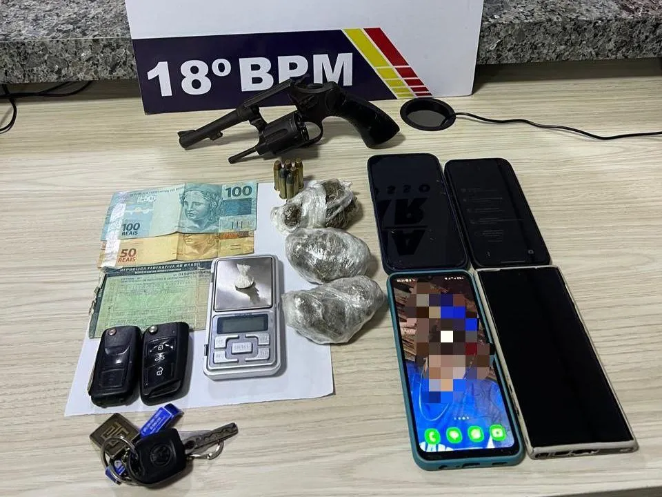 Polícia Militar prende quatro suspeitos com drogas e arma em Pontes e Lacerda (MT)